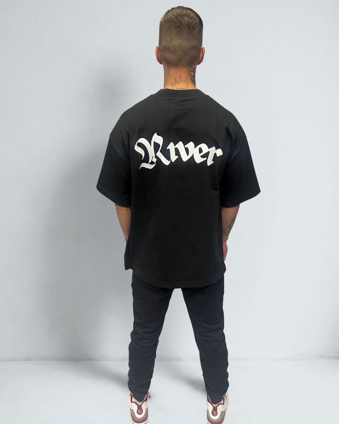BLACK RIVER - Black Tee